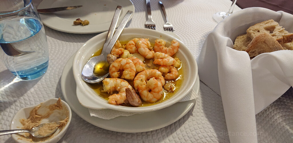 Faro - pyszne krewetki w sosie czosnkowym